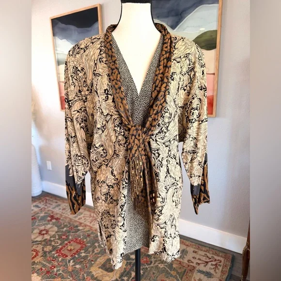 Carole Little Tan and Black Patterned Mixed Jacket - Picture 2 of 9